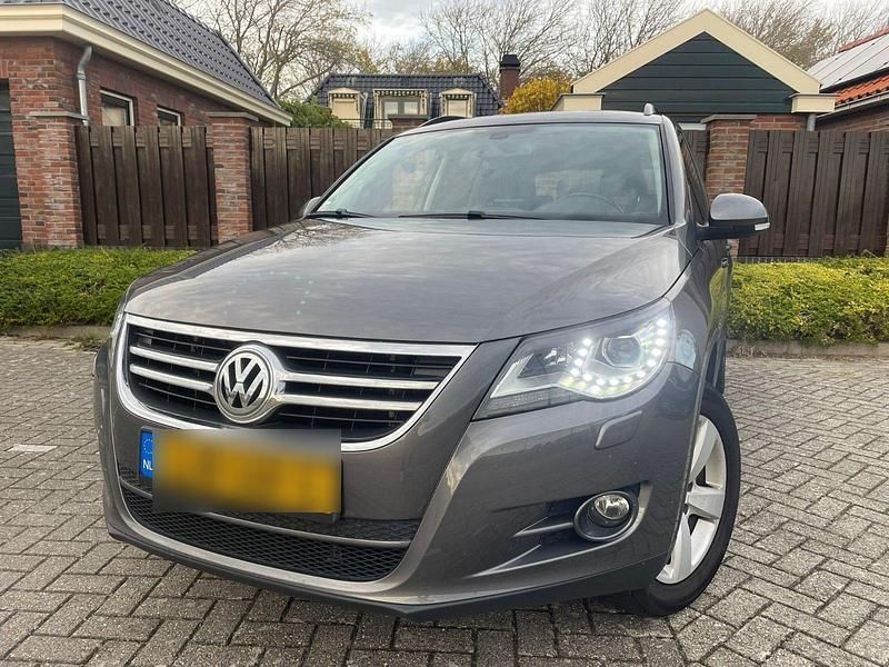 Grau Gebraucht 2011 VW Tiguan Freestyle SUV | 6.000 € (Superpreis) - Bild 1/4
