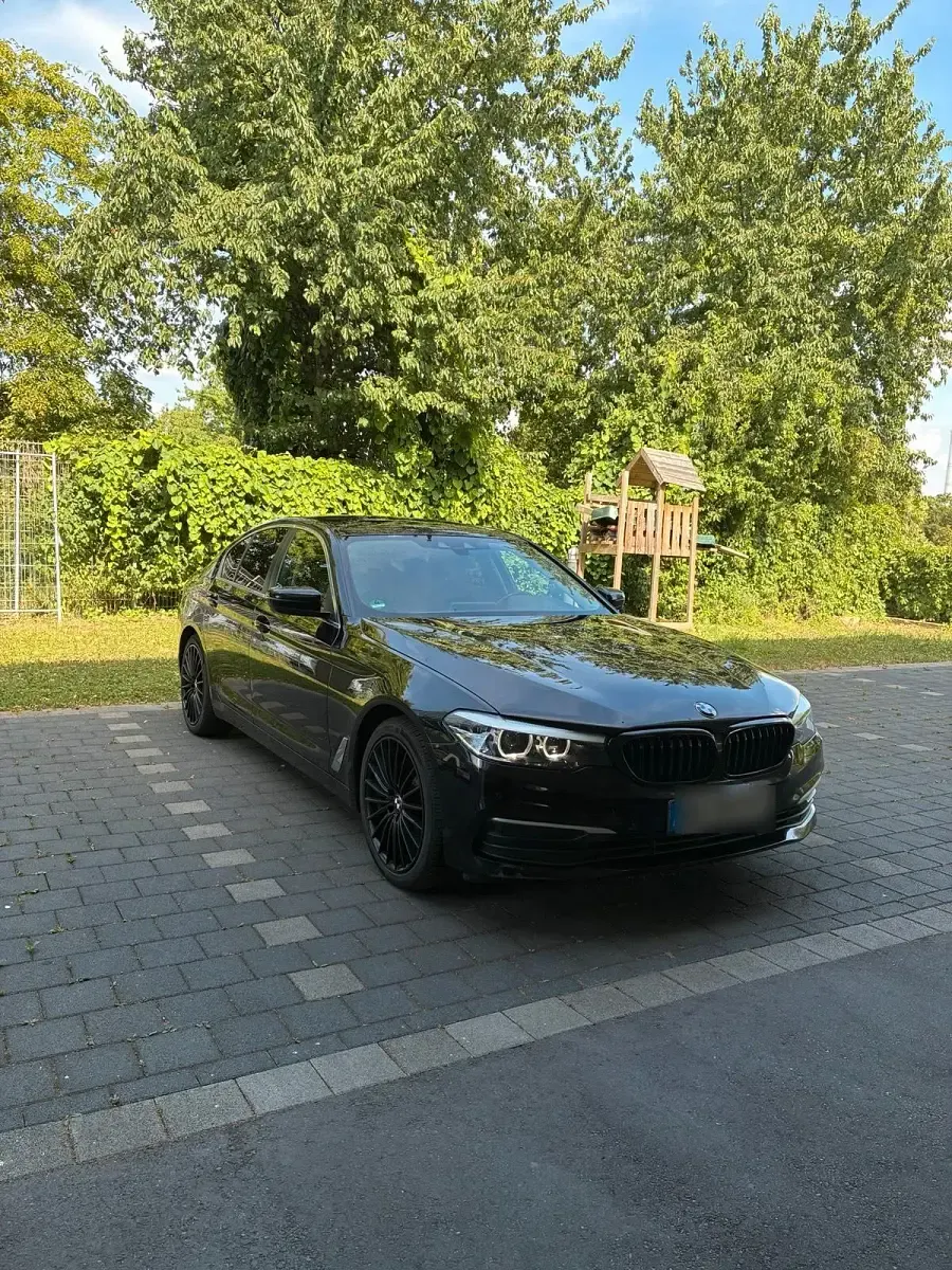 Gebraucht BMW 530e iPerformance 184 PS (135 kW) 2018 Schwarz Limousine