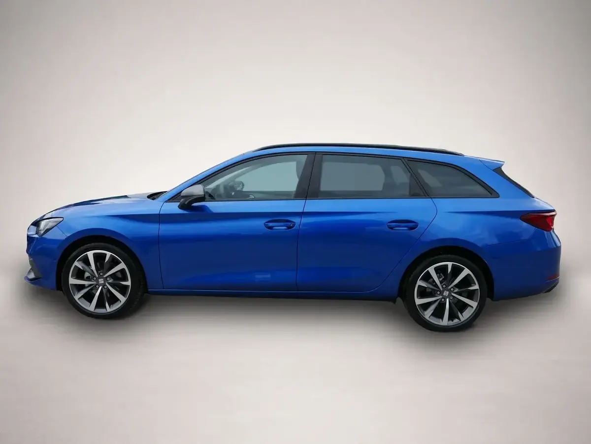 Neu Seat Leon FR 150 PS (110 kW) 2026 Blau Kombi