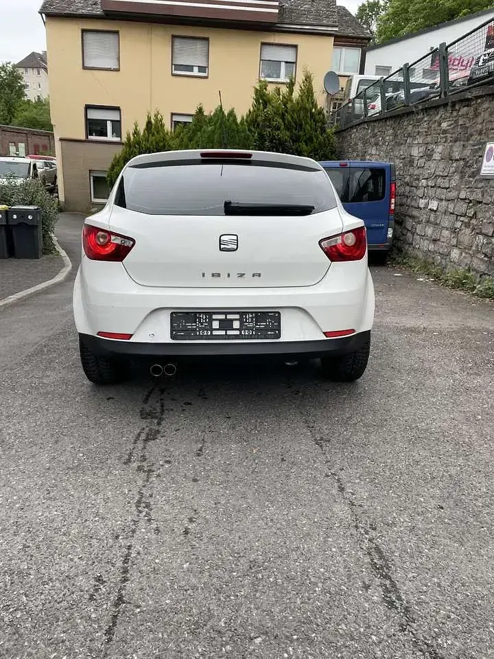 Gebraucht Seat Ibiza 75 PS (55 kW) 2009 Weiß Limousine