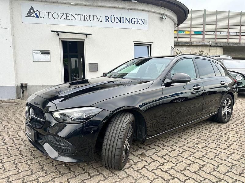 Schwarz Gebraucht 2022 Mercedes C220 Limousine | 24.990 € (Guter Preis) - Bild 1/4