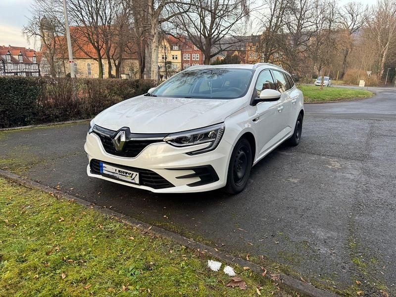 Weiß Gebraucht 2021 Renault Mégane GrandTour Techno Kombi | 12.500 € (Guter Preis) - Bild 1/4