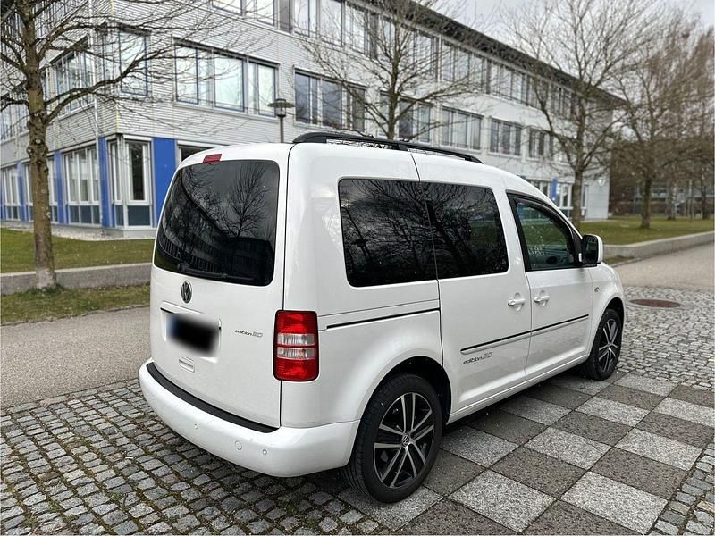 Gebraucht VW Caddy Highline 140 PS (102 kW) 2015 Weiß Van / Kleinbus