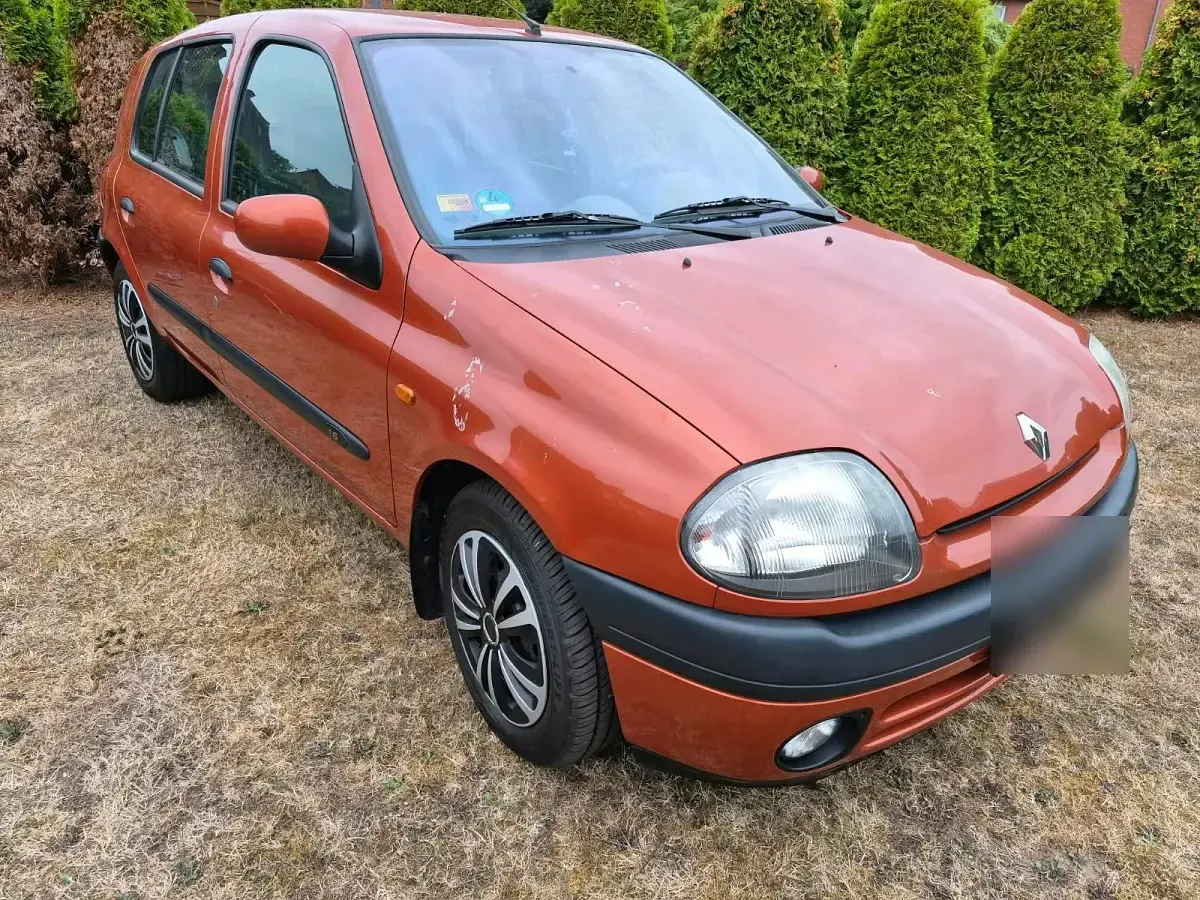 Gebraucht Renault Clio 90 PS (66 kW) 1999 Gold Kleinwagen