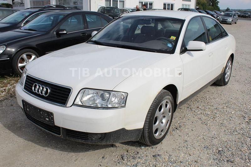 Weiß Gebraucht 2001 Audi A6 Limousine | 1.690 € (Guter Preis) - Bild 1/4