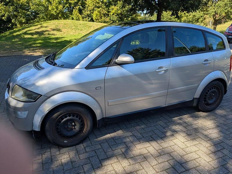 Silber Gebraucht 2001 Audi A2 Kleinwagen | 690 € (Superpreis) - Bild 1/4