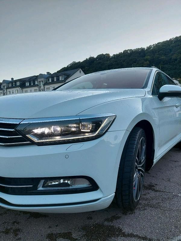 Gebraucht 2016 VW Passat Kombi | 16.950 € (Teuer) - Bild 1/4