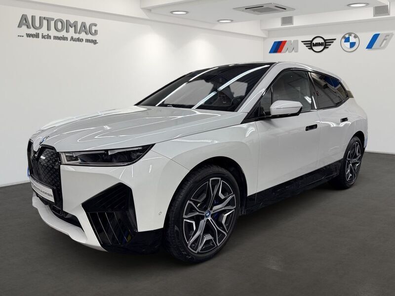 Mineralweiß Gebraucht 2022 BMW iX Sport Line SUV | 63.970 € (Fairer Preis) - Bild 1/4