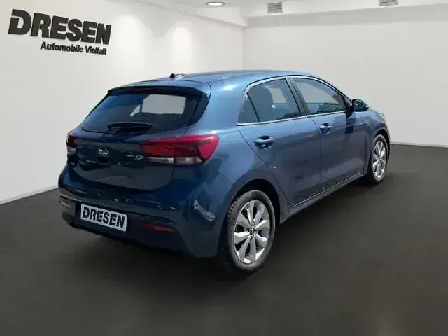 Gebraucht Kia Rio Vision 84 PS (61 kW) 2021 Blau Limousine