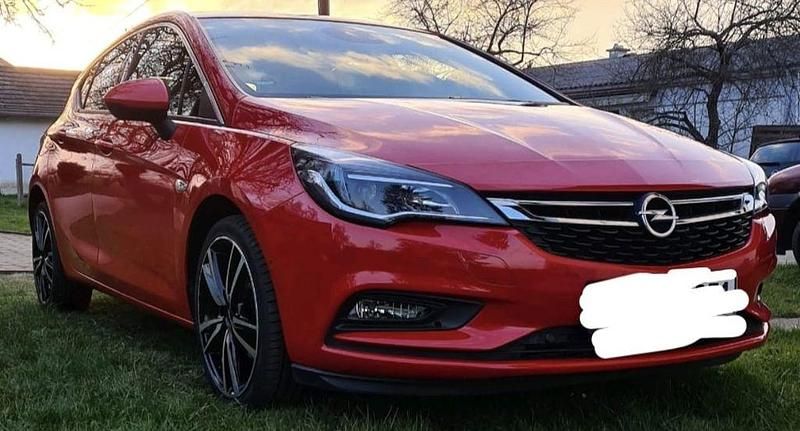 Rot Gebraucht 2017 Opel Astra Dynamic Limousine | 8.700 € (Guter Preis) - Bild 1/4