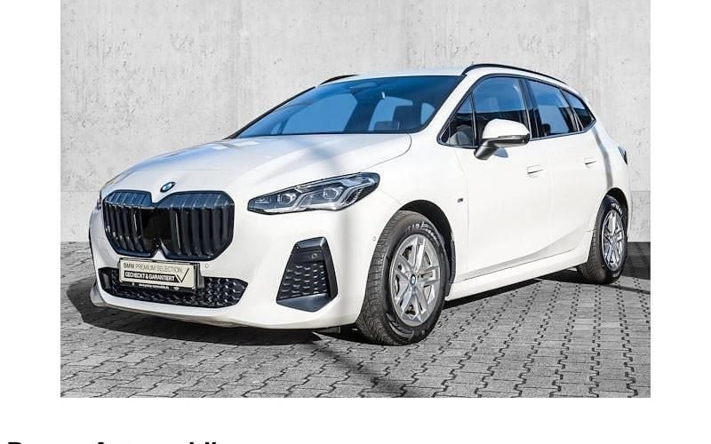 Weiß Gebraucht 2025 BMW 220 Comfort Edition Kombi | 32.900 € (Guter Preis) - Bild 1/4