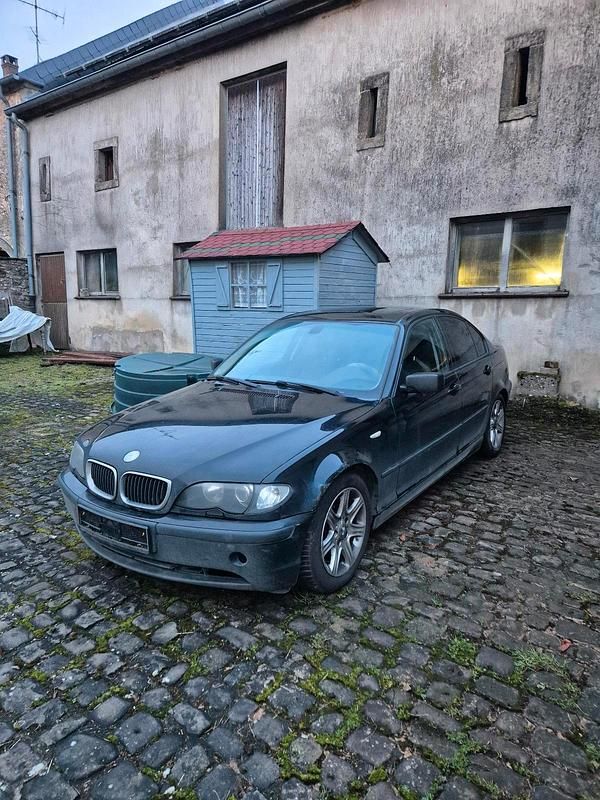 Gebraucht BMW 320 150 PS (110 kW) 2002 Schwarz Limousine