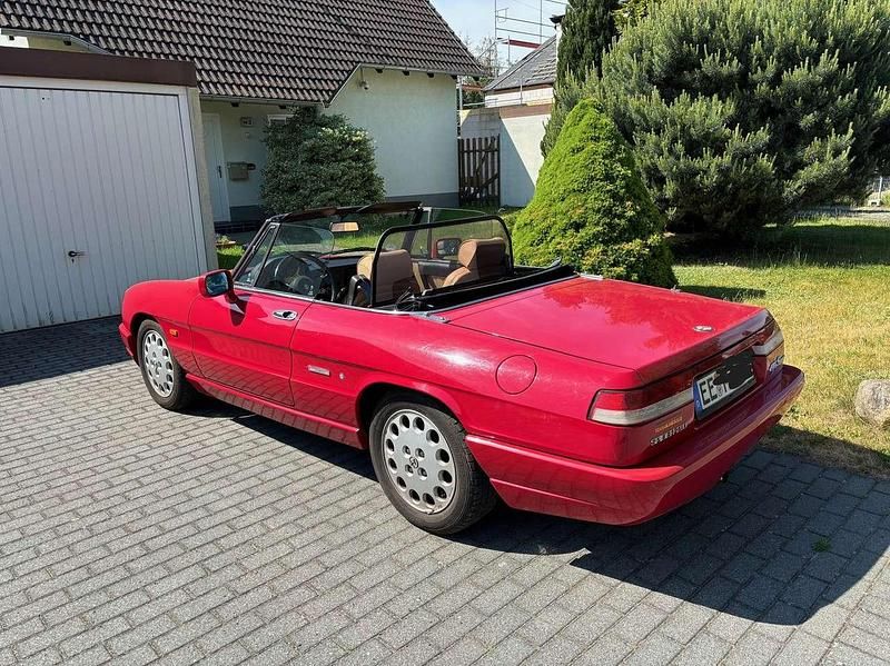 Rot Gebraucht 1991 Alfa Romeo Spider Cabrio | 17.000 € - Bild 1/4