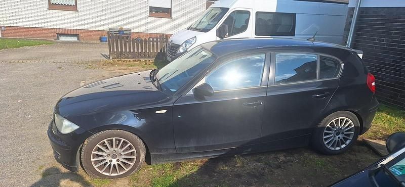 Gebraucht BMW 118 143 PS (105 kW) 2008 Schwarz Kleinwagen