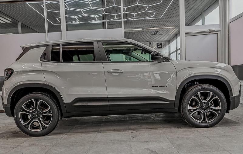 Neu Jeep Avenger Summit 2025 Weiss 268 SUV