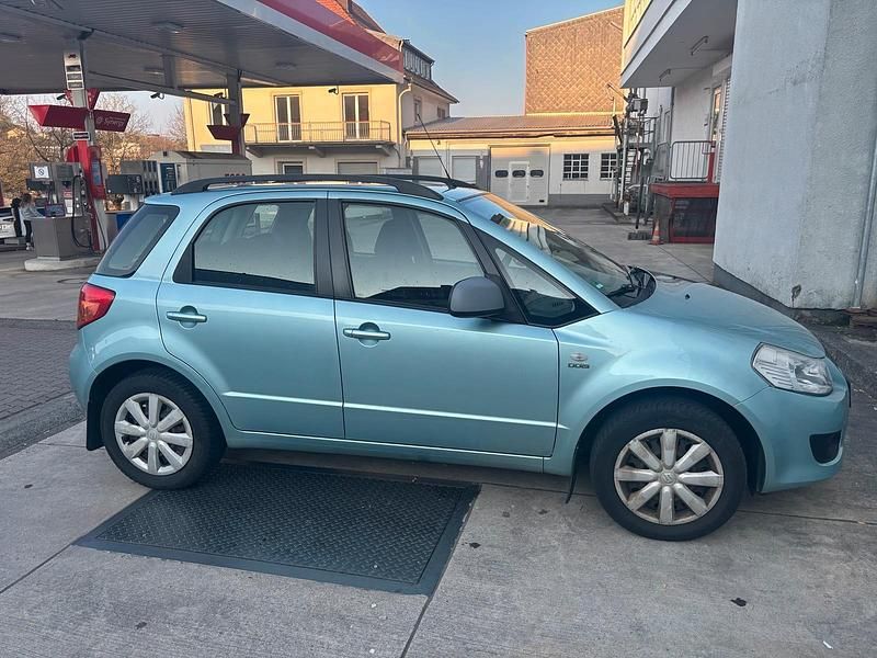 Usata Suzuki Swift 100 CV (73 kW) 2007 Blu Utilitaria