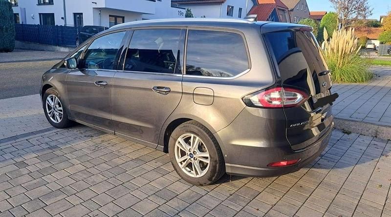 Gebraucht Ford Galaxy Titanium 150 PS (110 kW) 2020 Grau Van / Kleinbus