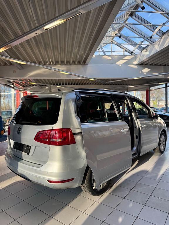 Gebraucht VW Sharan Comfortline 150 PS (110 kW) 2012 Silber Van / Kleinbus