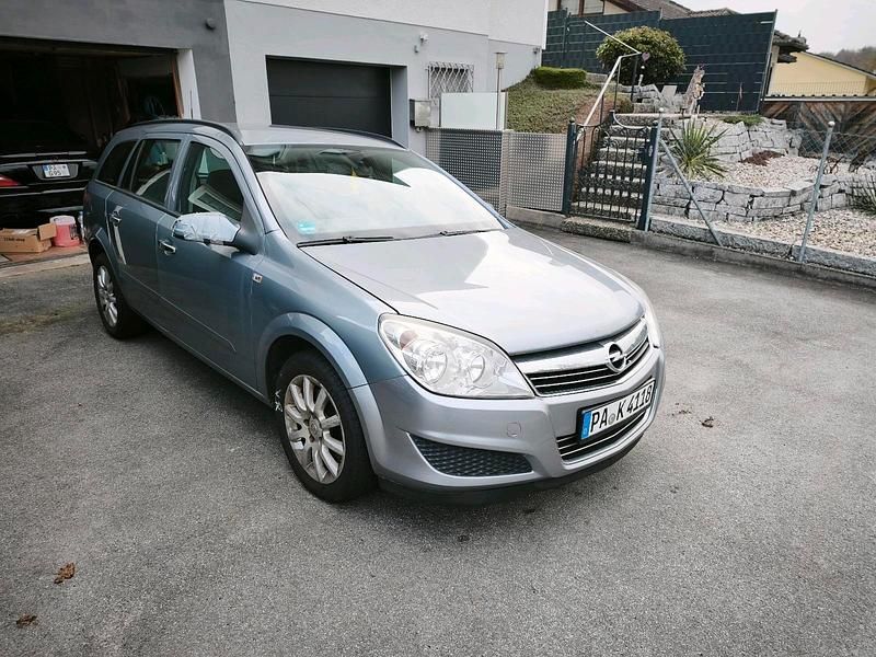 Gebraucht Opel Astra 100 PS (73 kW) 2007 Silber Kombi