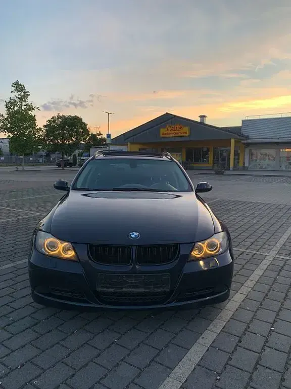 Gebraucht BMW 318 Sport Line 122 PS (89 kW) 2006 Blau Kombi