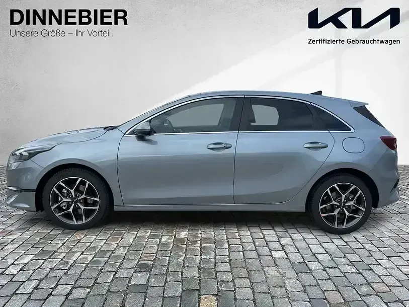Neu Kia Ceed Platinum 140 PS (102 kW) 2025 Silber (metallic) Kleinwagen