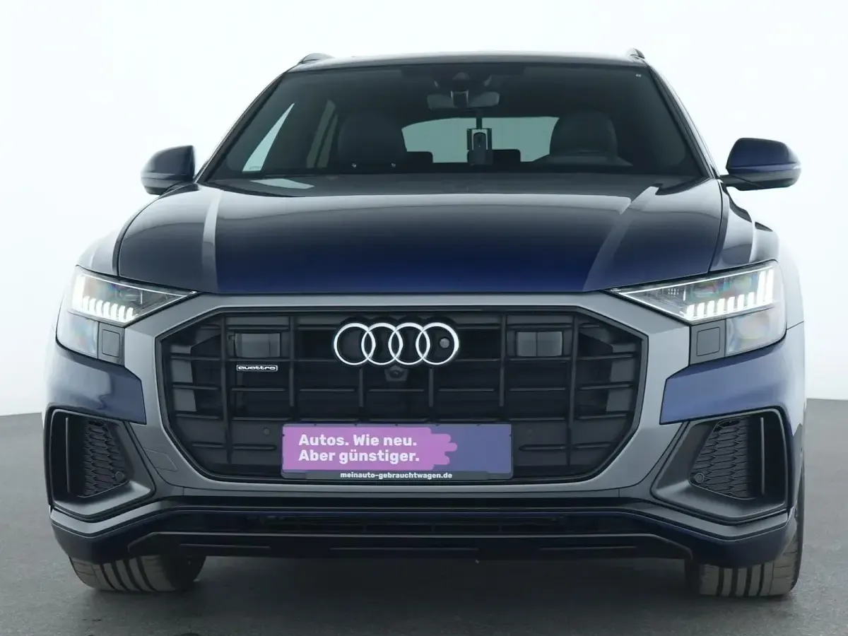 Gebraucht Audi Q8 Sport 286 PS (210 kW) 2022 Navarrablau SUV
