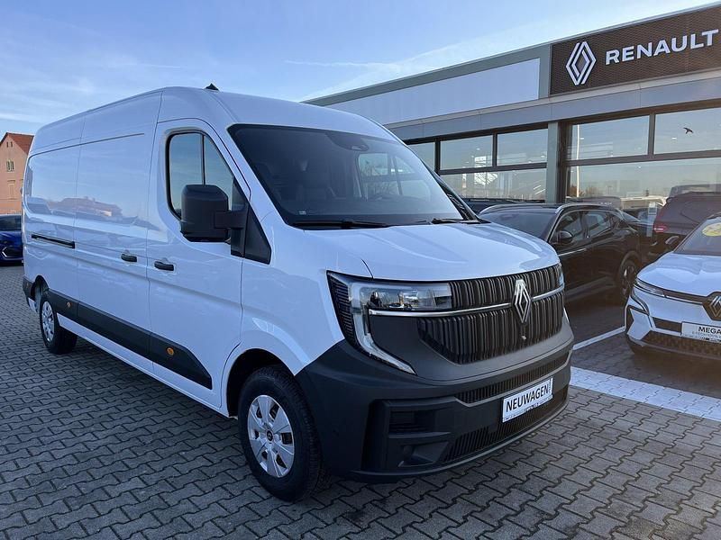 Nouă Renault Master 2026 Monovolum