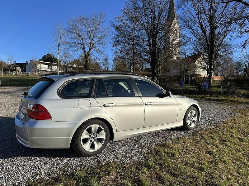 Gebraucht BMW 320 150 PS (110 kW) 2006 Kombi