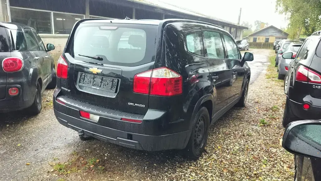 Usata Chevrolet Orlando LS 141 CV (103 kW) 2011 Monovolume