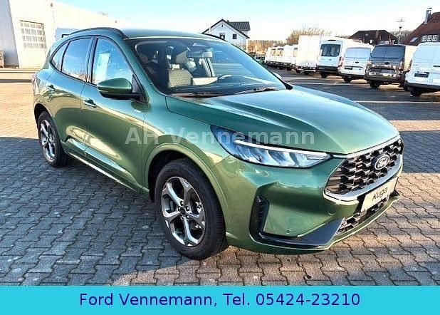 Neu Ford Kuga ST-Line 186 PS (136 kW) 2025 Grün SUV
