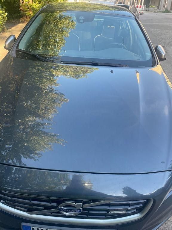 Schwarz Gebraucht 2013 Volvo S60 Limousine | 7.699 € (Guter Preis) - Bild 1/4