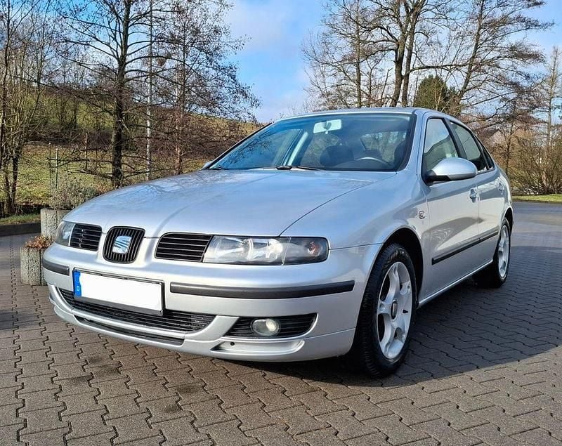 Silber Gebraucht 2005 Seat Toledo Limousine | 2.490 € (Superpreis) - Bild 1/1