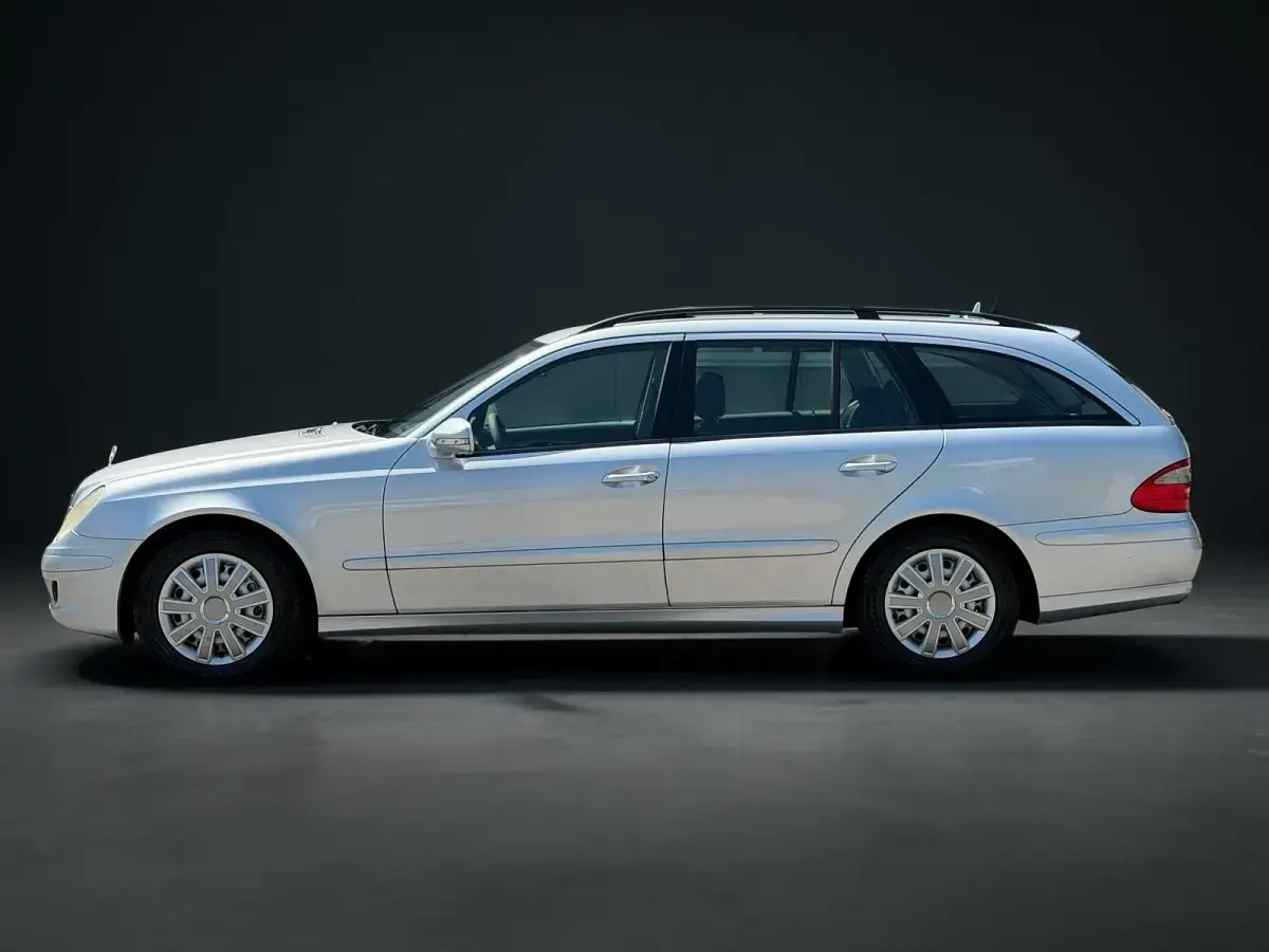 Gebraucht Mercedes E220 170 PS (125 kW) 2007 Silber Kombi