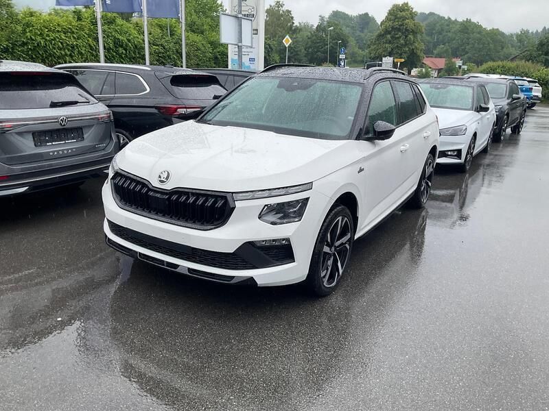 Candy weiß/ dach black magic perleffekt Neu 2025 Skoda Kamiq Monte Carlo SUV | 27.975 € (Teuer) - Bild 1/3