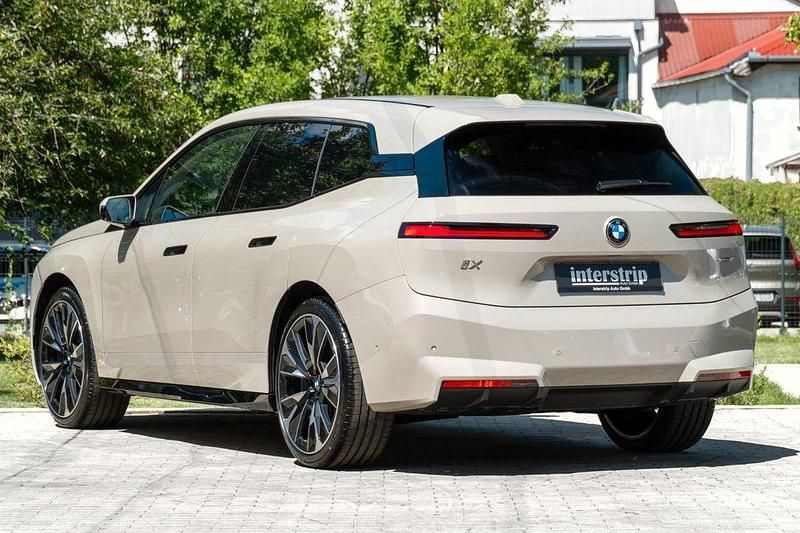 Gebraucht BMW iX 300 kW (408 PS) 2025 Grau SUV