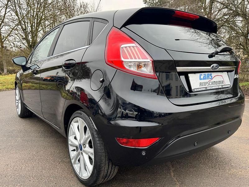 Gebraucht Ford Fiesta Titanium 95 PS (69 kW) 2016 Schwarz Limousine