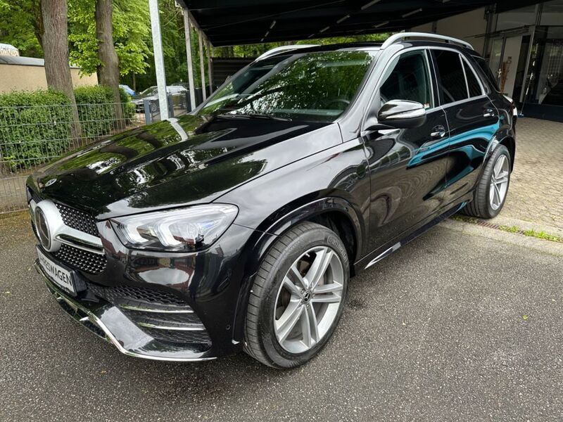Gebraucht Mercedes GLE300 AMG 269 PS (197 kW) 2023 Schwarz SUV