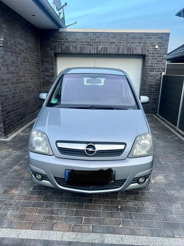 Silber Gebraucht 2006 Opel Meriva Van / Kleinbus | 1.750 € (Guter Preis) - Bild 1/4