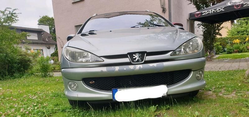 Silber Gebraucht 2003 Peugeot 206 Kombi | 750 € (Guter Preis) - Bild 1/4