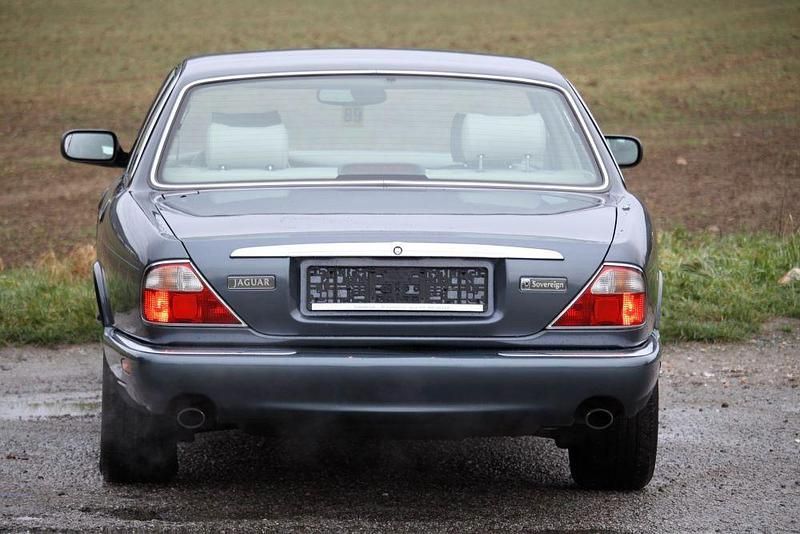 Gebraucht Jaguar XJ Sovereign 284 PS (208 kW) 1998 Grau Limousine