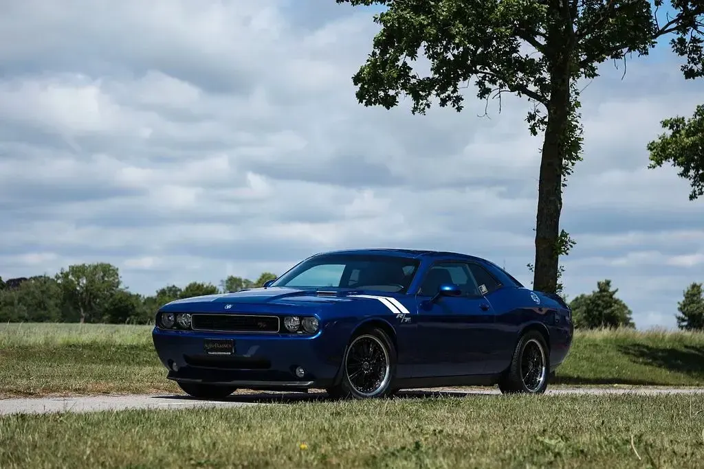 Gebraucht Dodge Challenger 377 PS (277 kW) 2012 Blau Coupé