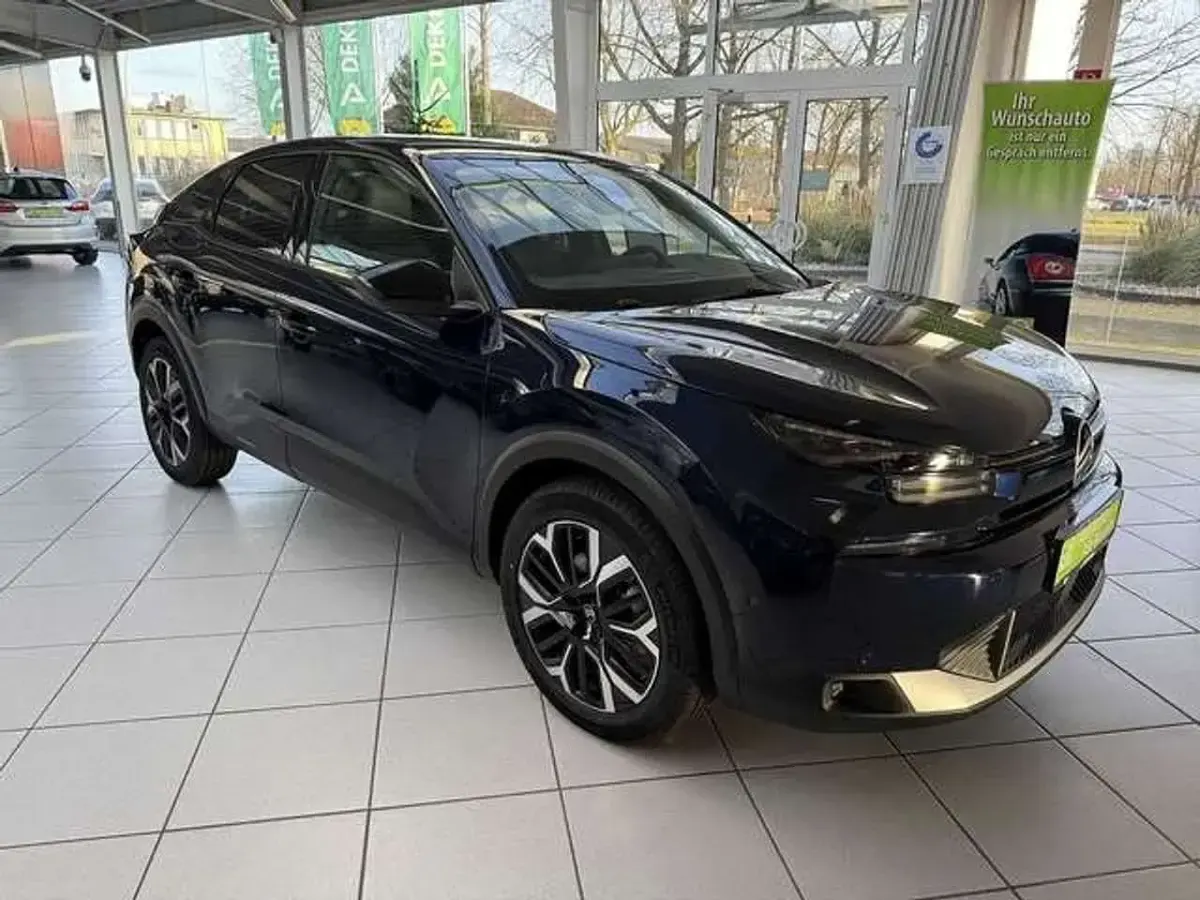 Gebraucht Citroën C4 136 PS (100 kW) 2025 Blau Limousine