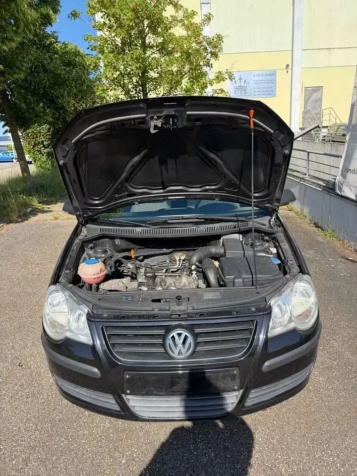 Gebraucht VW Polo Trendline 54 PS (39 kW) 2005 Blackmagic Kleinwagen