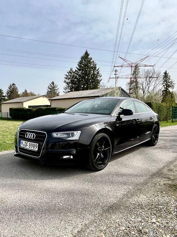 Schwarz Gebraucht 2012 Audi A5 Sportback S-Line Kleinwagen | 10.900 € (Guter Preis) - Bild 1/4