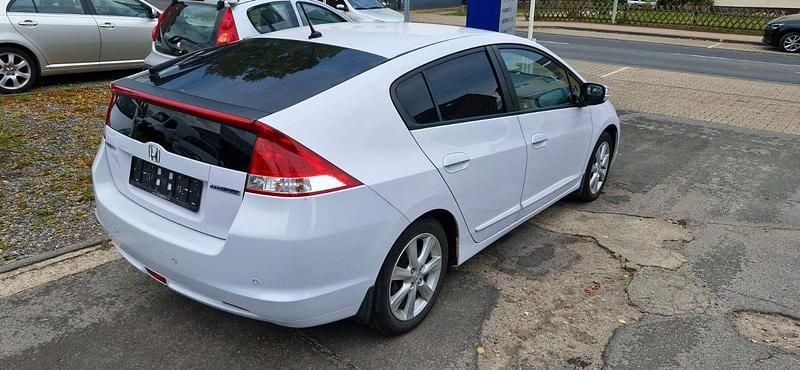 Gebraucht Honda Insight Elegance 88 PS (64 kW) 2009 Weiß Limousine