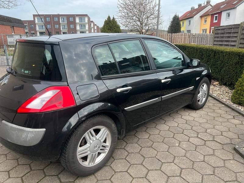 Gebraucht Renault Mégane II 101 PS (74 kW) 2004 Schwarz Kleinwagen