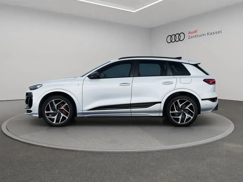 Neu Audi Q6 e-tron S-Line 225 kW (306 PS) 2026 Weiß SUV