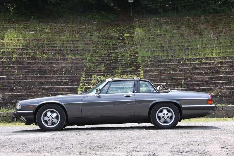 Grau Gebraucht 1988 Jaguar XJS Cabrio | 29.999 € - Bild 1/4