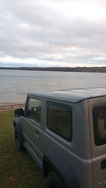 Gebraucht Suzuki Jimny 102 PS (75 kW) 2024 Grau SUV