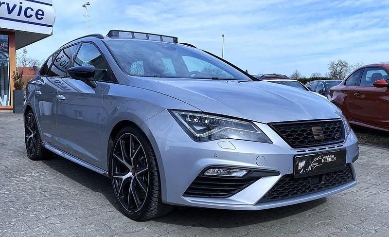 Second-hand Seat Leon ST 4Drive 300 CP (220 kW) 2020 Argintiu Break